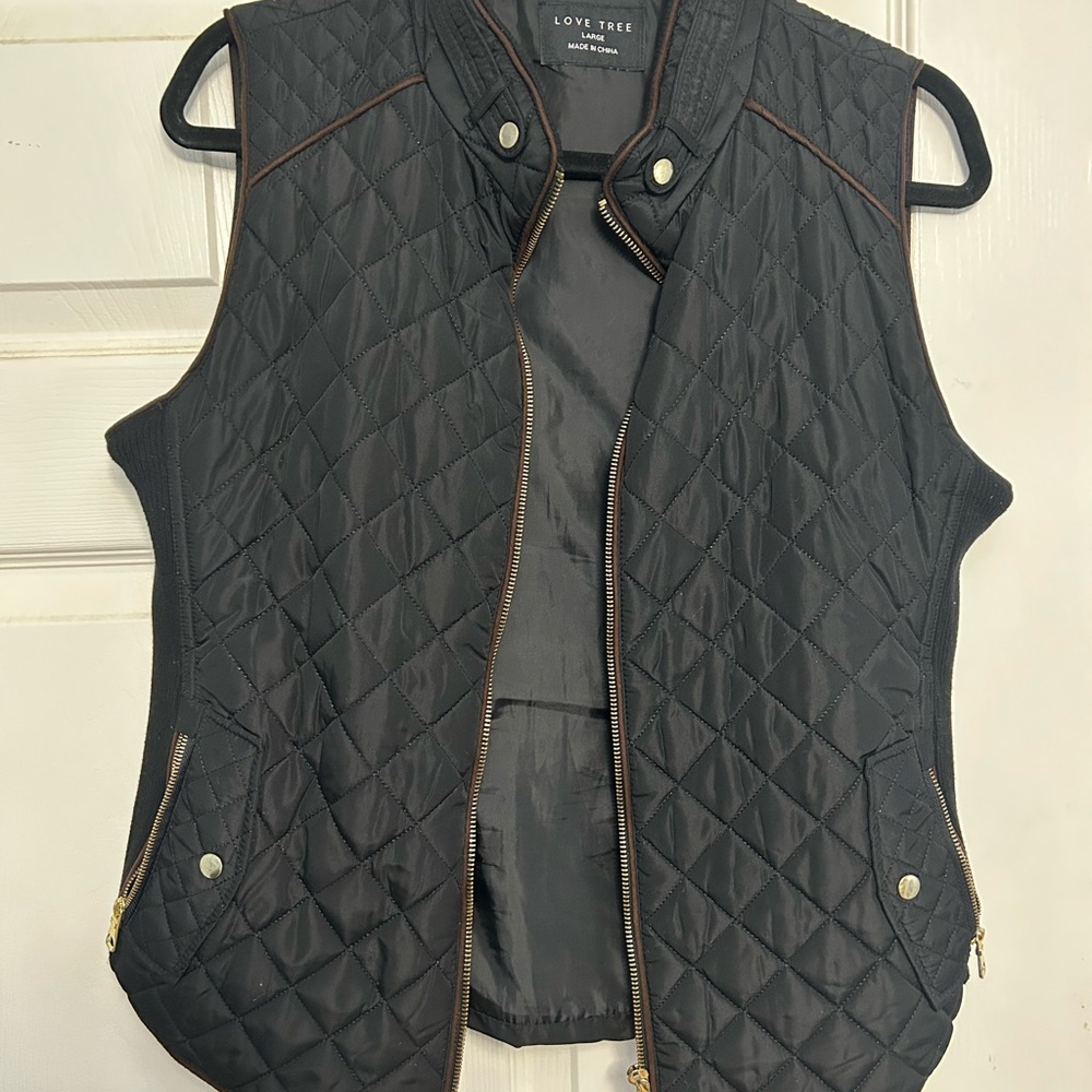 Love Tree Black Quilted Women's Vest